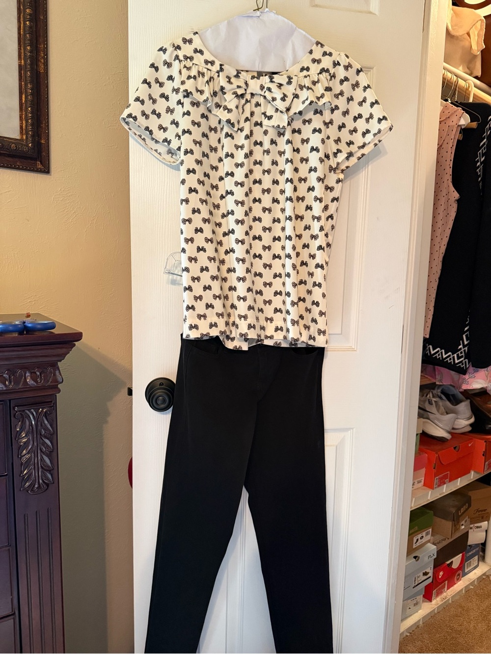 J Crew Medium Cream Bow Print Short Sleeve Blouse with Black Pants 0